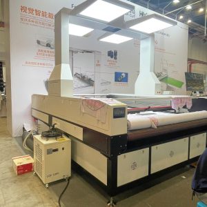 máy cắt laser